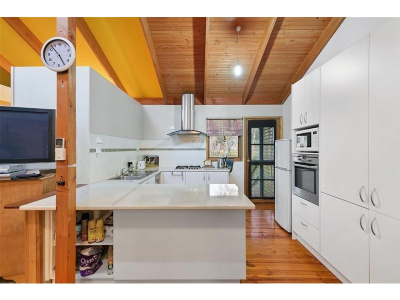 1015 Pyrenees Highway, Amphitheatre VIC 3468