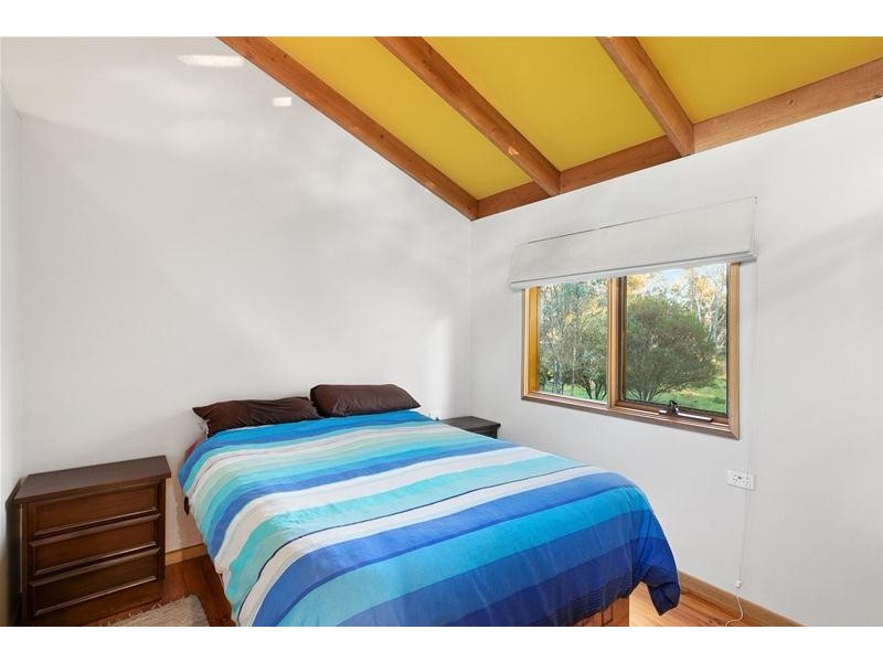 1015 Pyrenees Highway, Amphitheatre VIC 3468