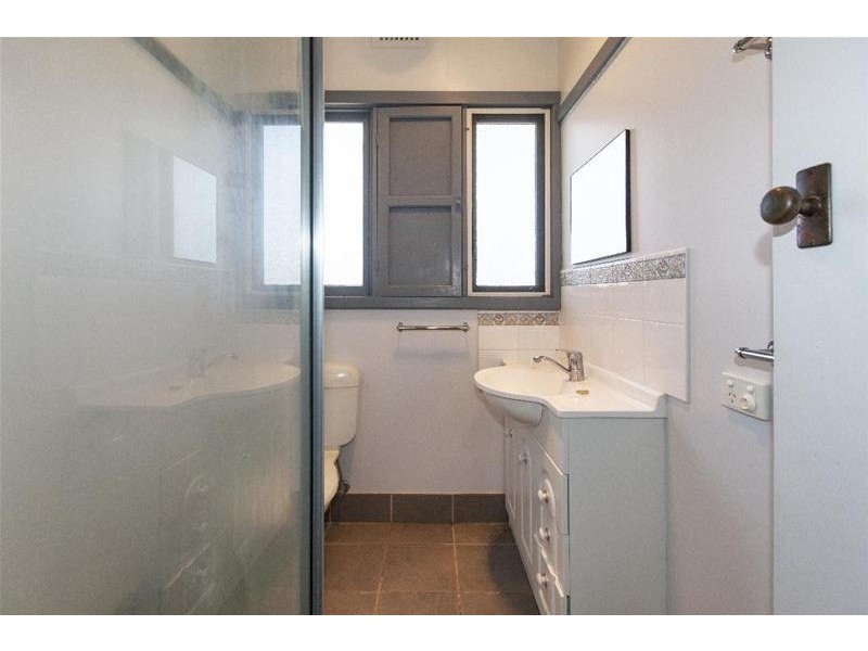 11 MONTGOMERY  Street, Ararat VIC 3377