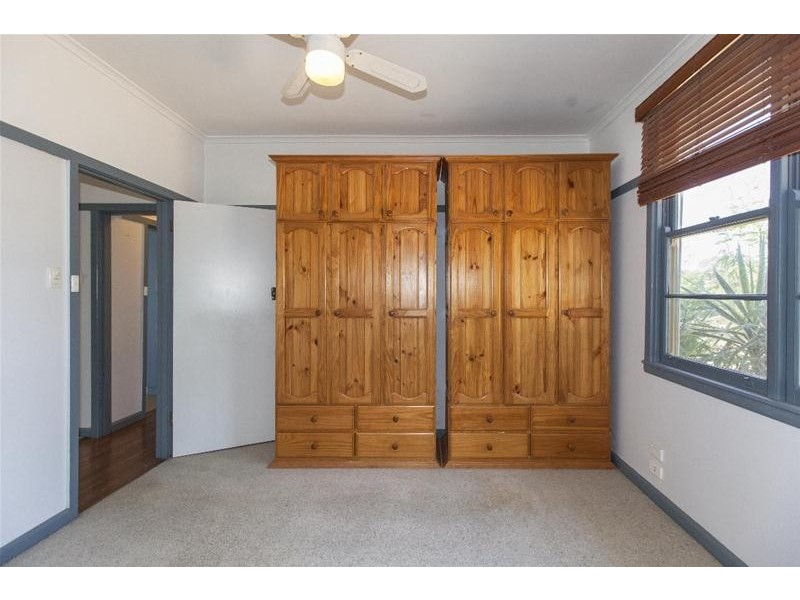 11 MONTGOMERY  Street, Ararat VIC 3377