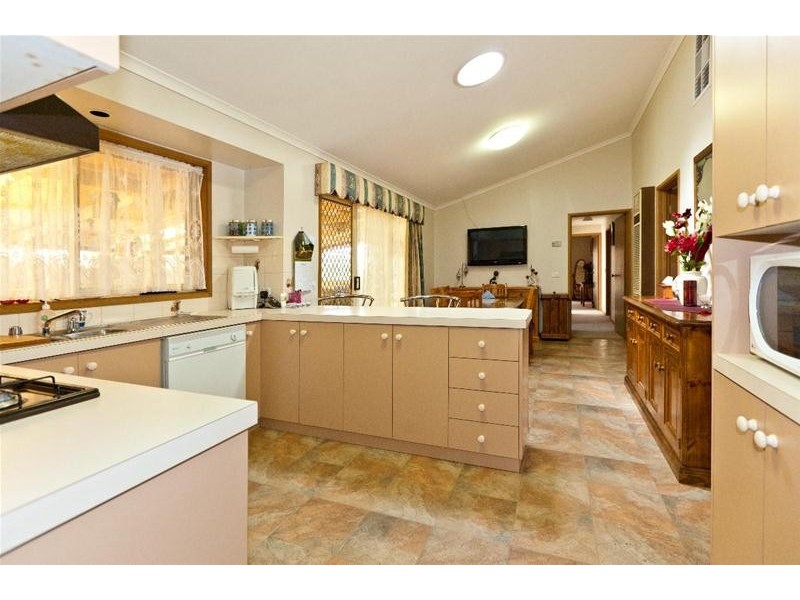 14 Blake Street, Ararat VIC 3377