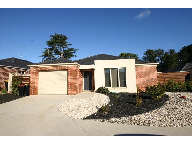 2/25 BASHAM Street, Ararat VIC 3377