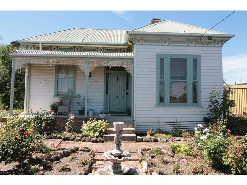 141 High Street, Ararat VIC 3377