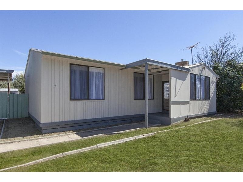 15 Smith Street, Ararat VIC 3377