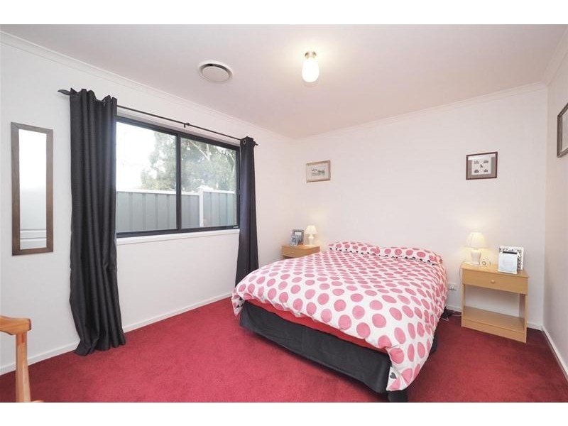 2/17A Henderson Street, Ararat VIC 3377