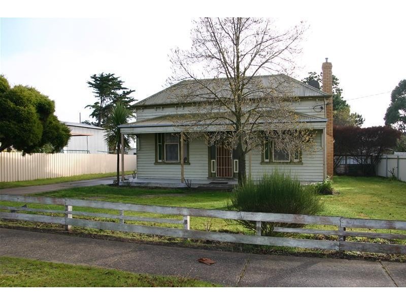 385 BARKLY Street, Ararat VIC 3377