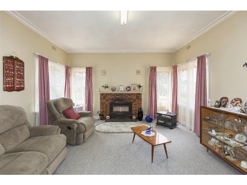 33 High Street West, Ararat VIC 3377