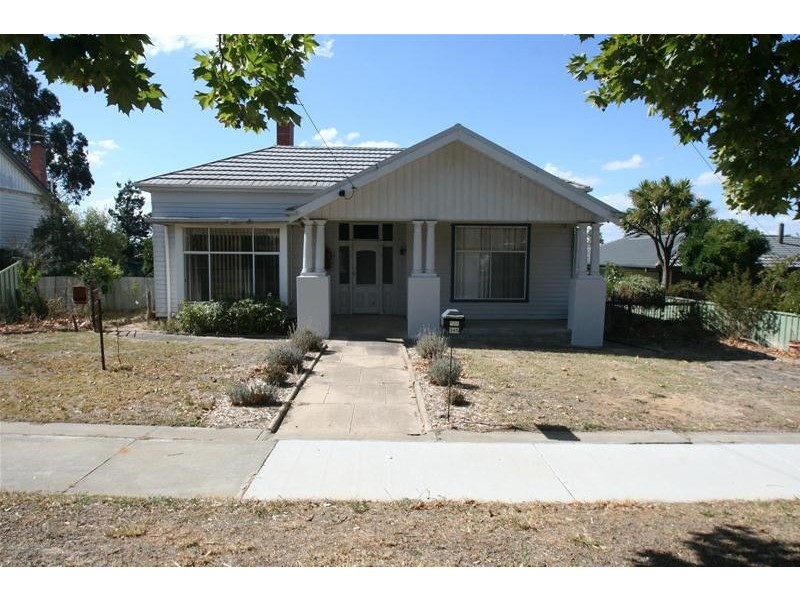 345 BARKLY Street, Ararat VIC 3377