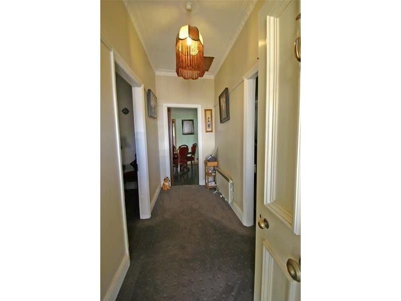 12 McLennan Street, Glenthompson VIC 3293