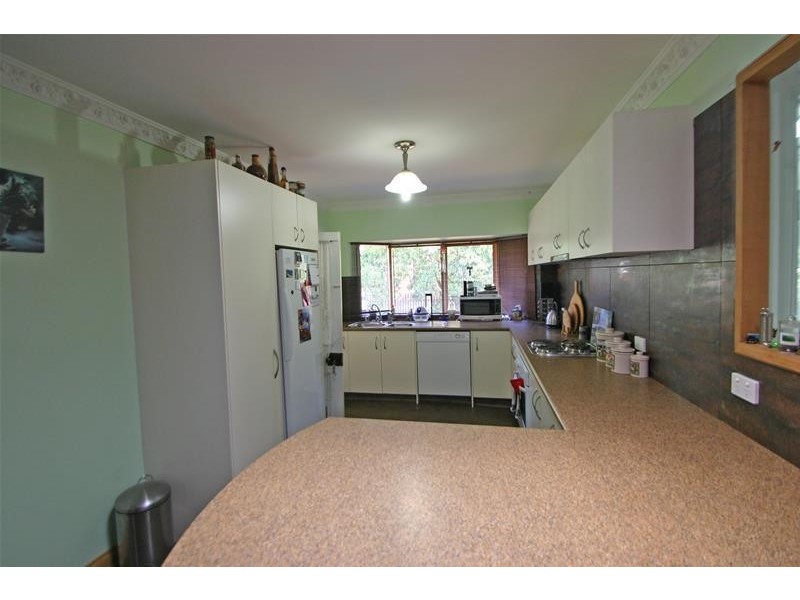 12 McLennan Street, Glenthompson VIC 3293