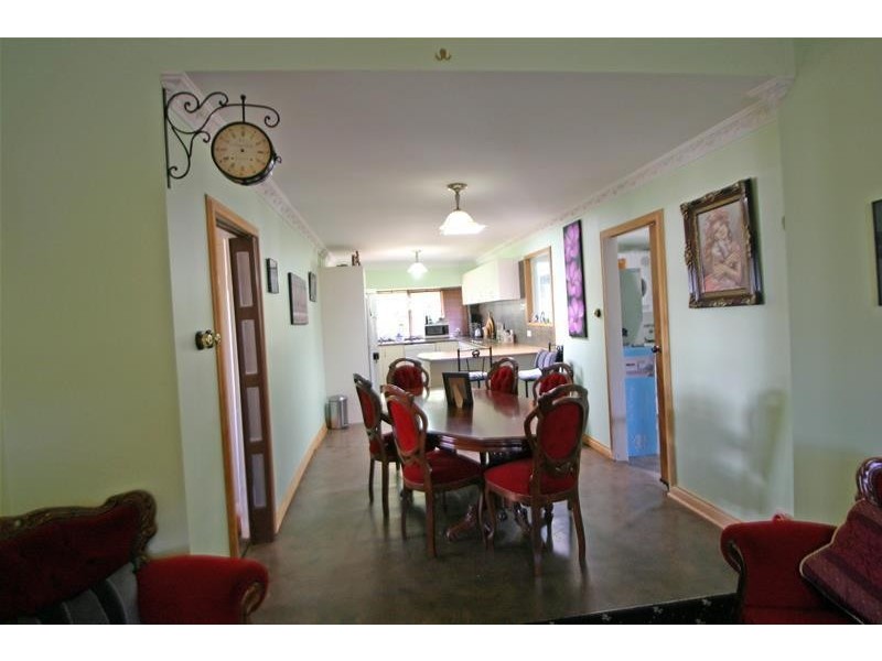 12 McLennan Street, Glenthompson VIC 3293