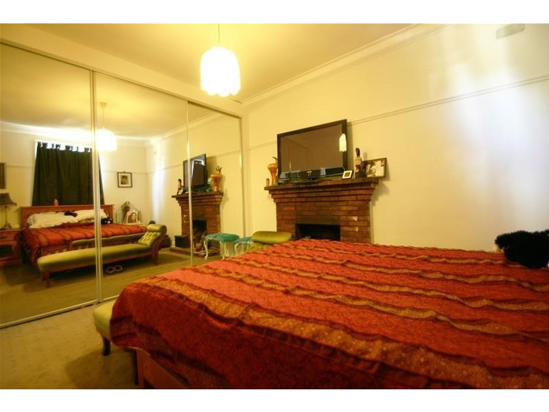 12 McLennan Street, Glenthompson VIC 3293