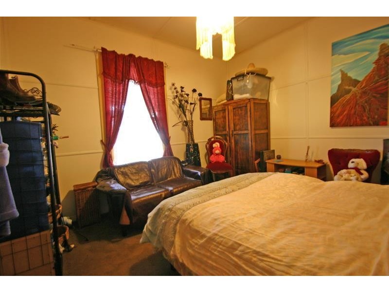 12 McLennan Street, Glenthompson VIC 3293