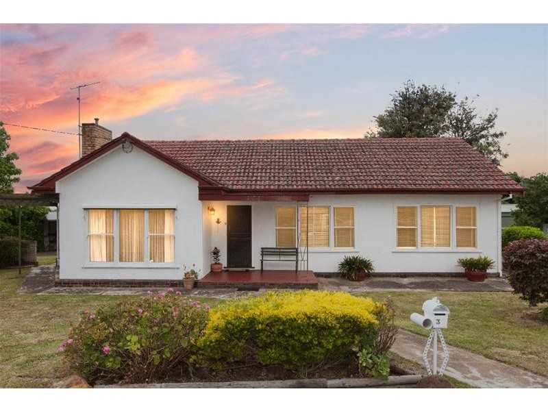 3 DAWSON Street, Stawell VIC 3380