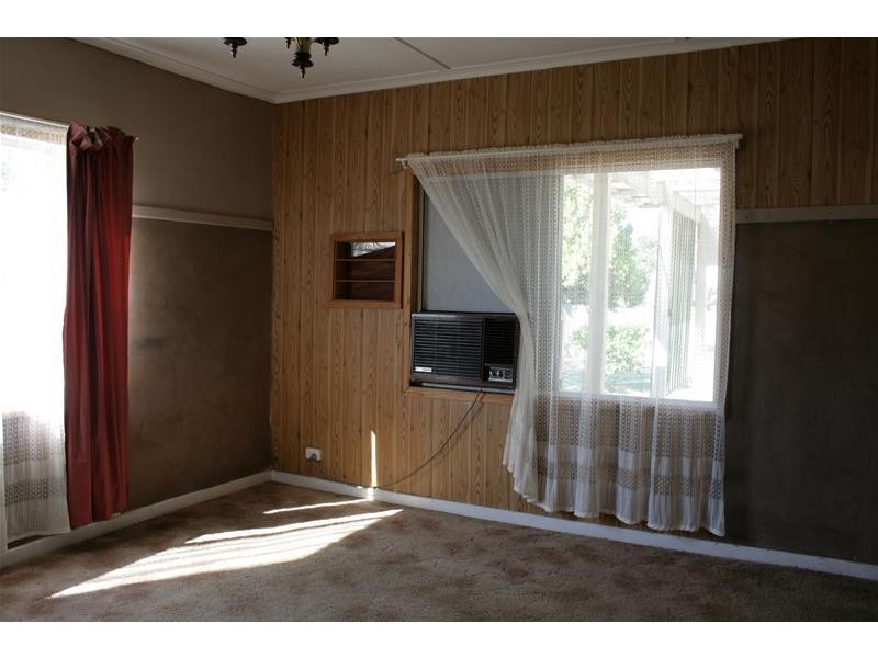 8 DELACOMBE Way, Willaura VIC 3379