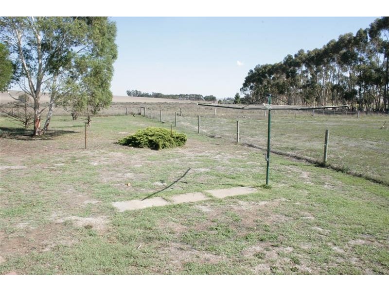 8 DELACOMBE Way, Willaura VIC 3379