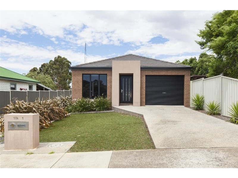 17A Henderson Street, Ararat VIC 3377