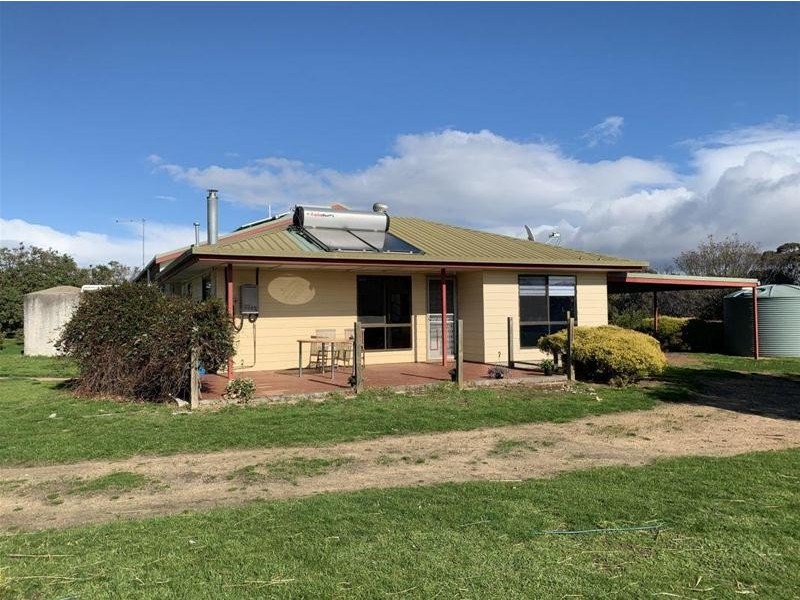 42 Mulvenney Road, Concongella, Great Western VIC 3374