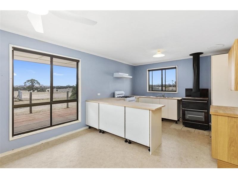 42 Mulvenney Road, Concongella, Great Western VIC 3374