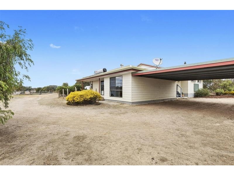 42 Mulvenney Road, Concongella, Great Western VIC 3374