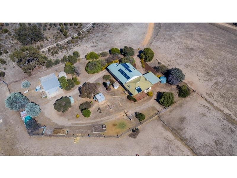 42 Mulvenney Road, Concongella, Great Western VIC 3374
