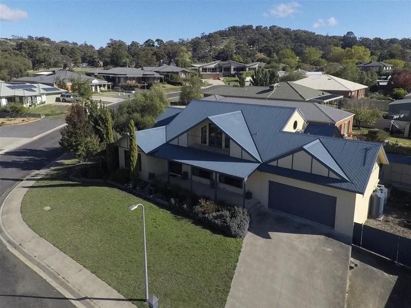 2 Scotts Rise, Ararat VIC 3377