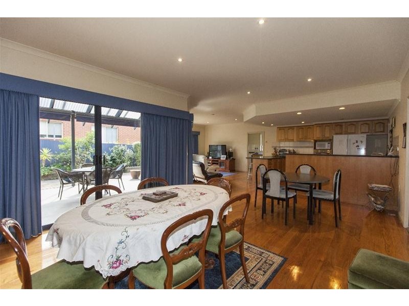 2 Scotts Rise, Ararat VIC 3377