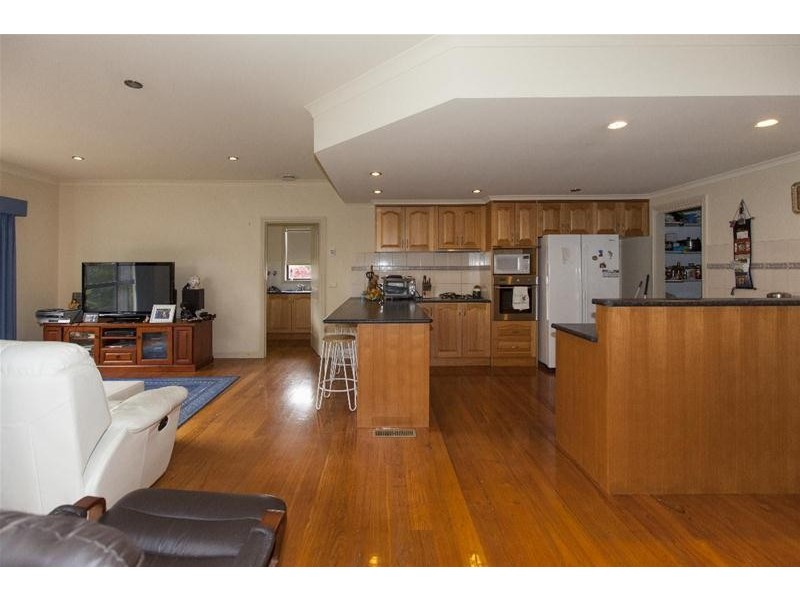 2 Scotts Rise, Ararat VIC 3377