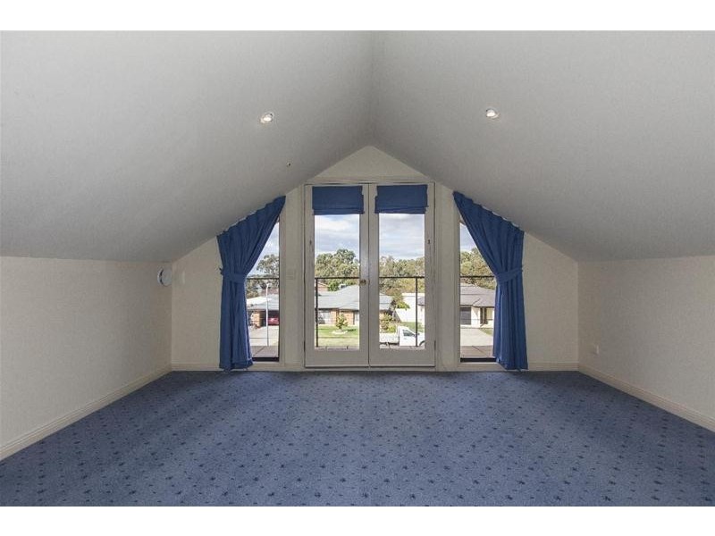 2 Scotts Rise, Ararat VIC 3377