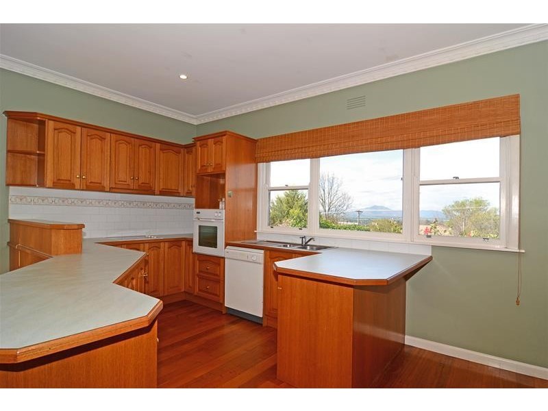 4 Brewster Road, Ararat VIC 3377