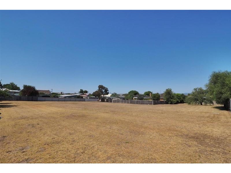 16A Coad Street, Ararat VIC 3377