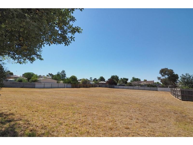 16A Coad Street, Ararat VIC 3377