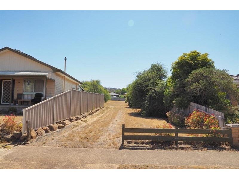 16A Coad Street, Ararat VIC 3377