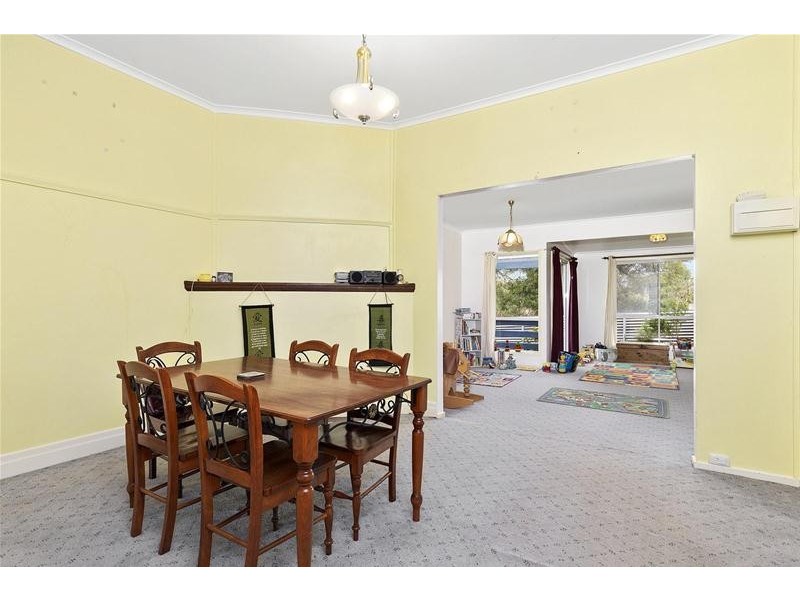 30 Benbow Street, Ararat VIC 3377