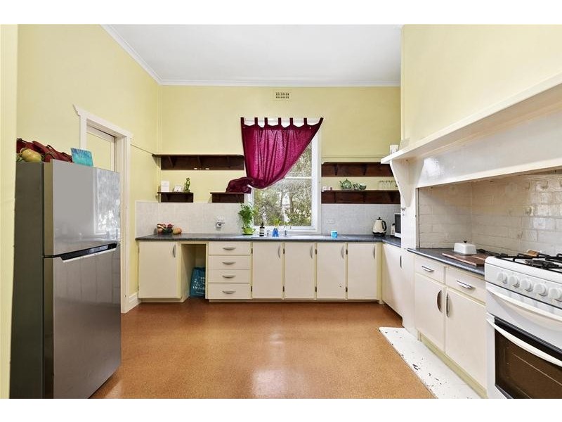 30 Benbow Street, Ararat VIC 3377