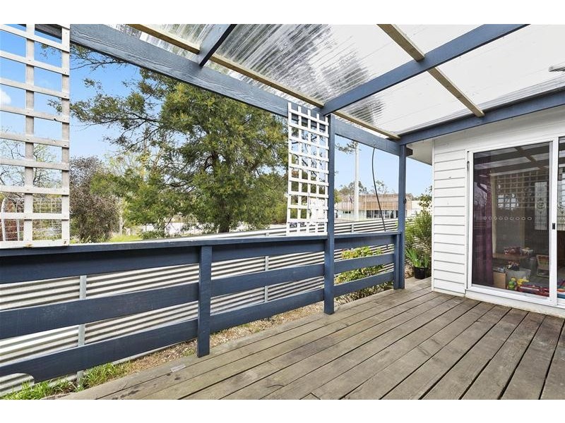 30 Benbow Street, Ararat VIC 3377