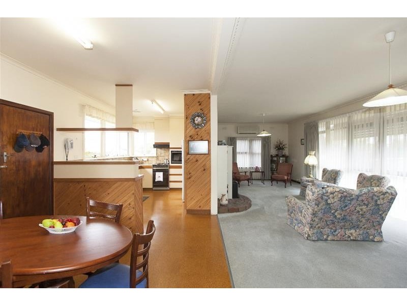 32 Coad Street, Ararat VIC 3377