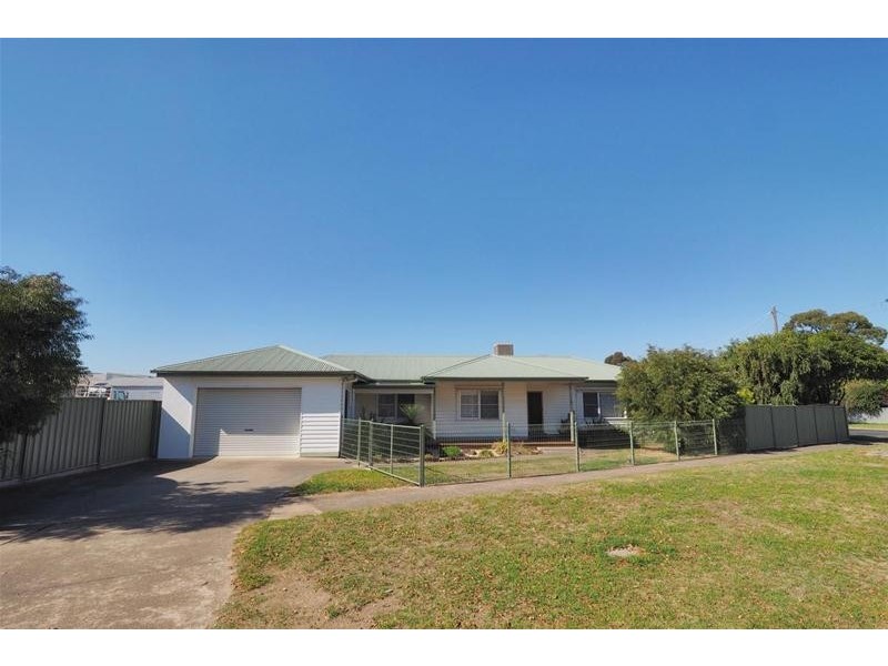 2 Queen Street, Ararat VIC 3377