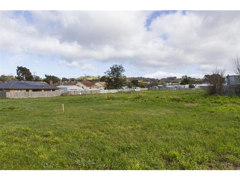 6 Portfairy Road, Ararat VIC 3377