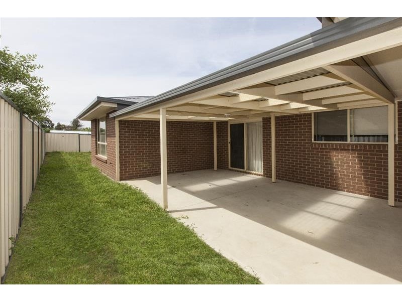 83 Churchill  Avenue, Ararat VIC 3377