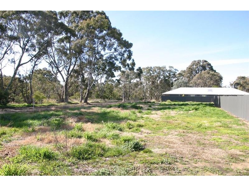 1 20 Acacia Avenue, Ararat VIC 3377