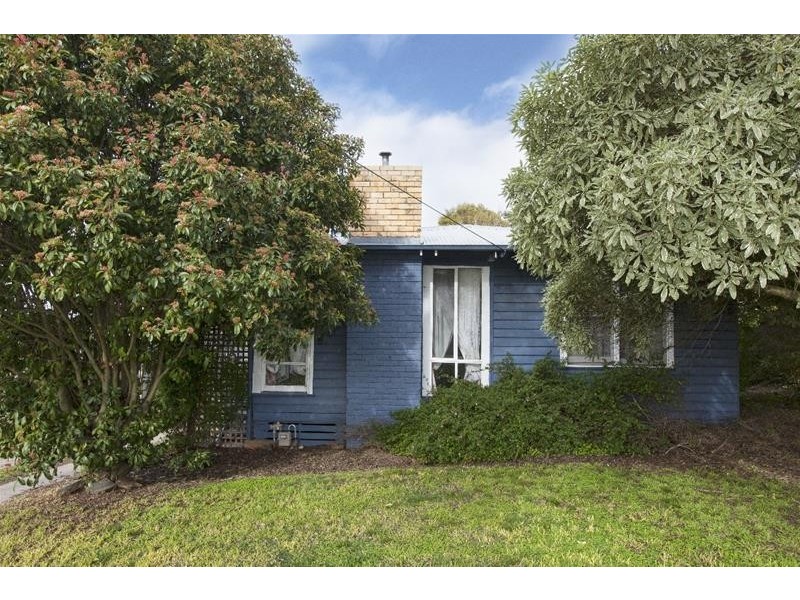 24 Montgomery Street, Ararat VIC 3377