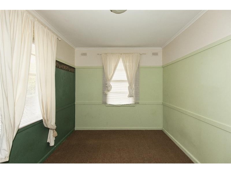 24 Montgomery Street, Ararat VIC 3377