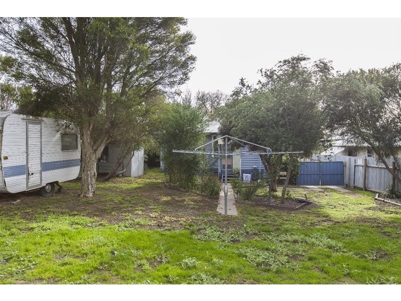 24 Montgomery Street, Ararat VIC 3377