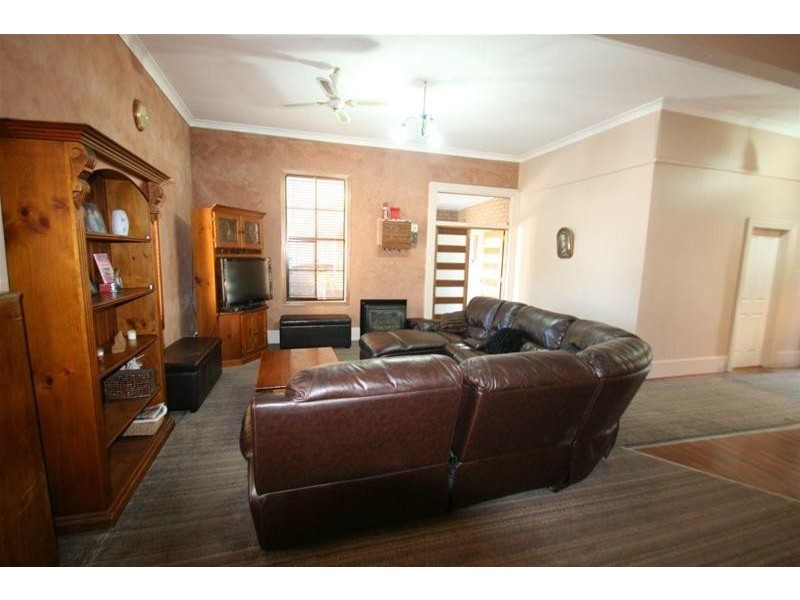 24 QUEEN Street, Ararat VIC 3377