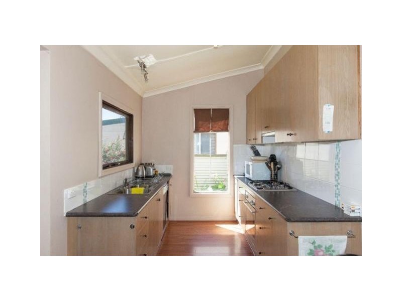 33 MAUDE Street, Ararat VIC 3377