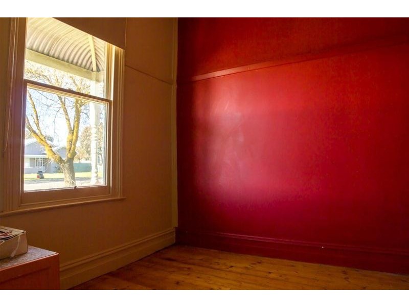 33 MAUDE Street, Ararat VIC 3377