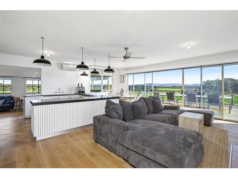 299 Sandy Creek Road, Great Western VIC 3374