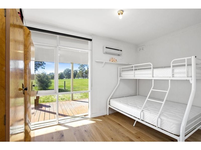 299 Sandy Creek Road, Great Western VIC 3374