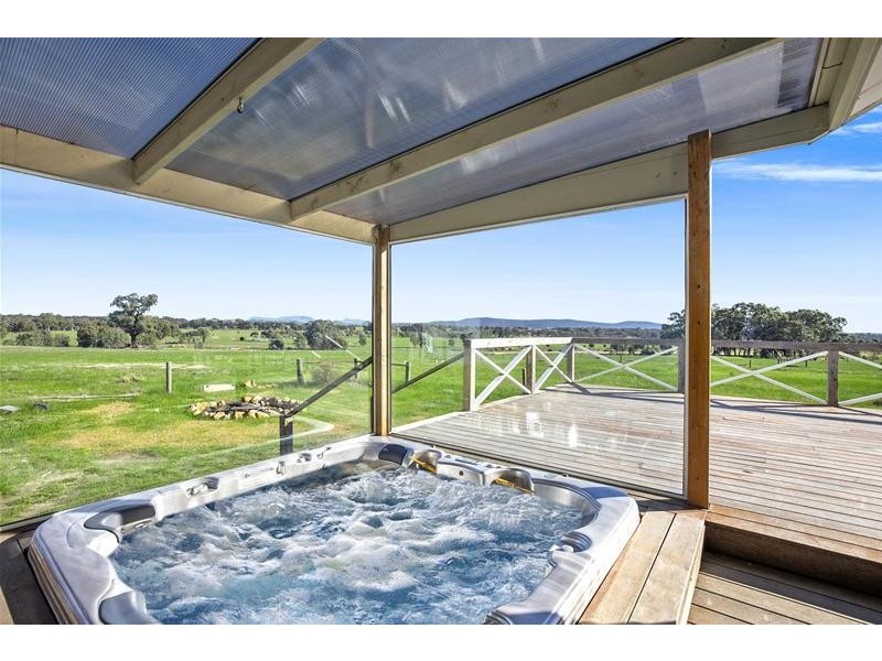 299 Sandy Creek Road, Great Western VIC 3374